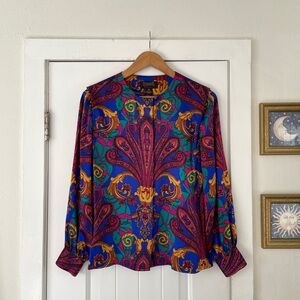 VTG Stunning Premier Paisley Scroll Peacock Charmeuse No-Collar Blouse Size 8